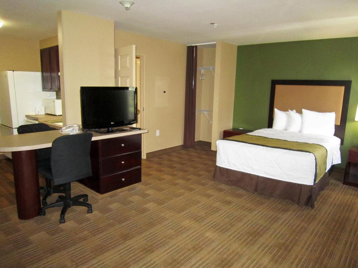 Extended Stay America Suites - Detroit - Auburn Hills - Featherstone Rd Bagian luar foto